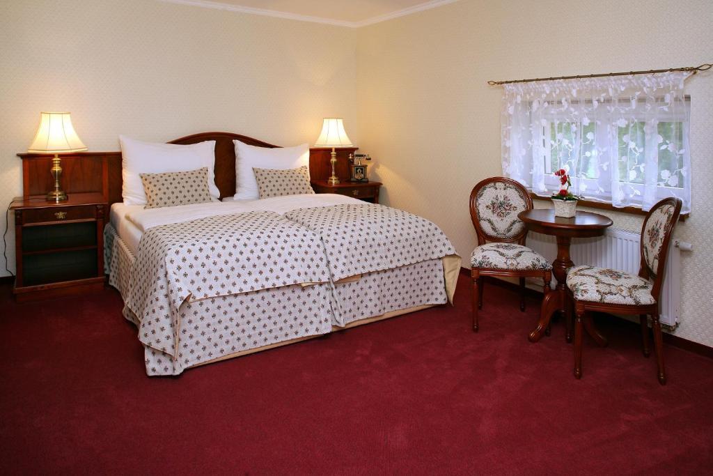 Hotel Mertin ホムトフ エクステリア 写真