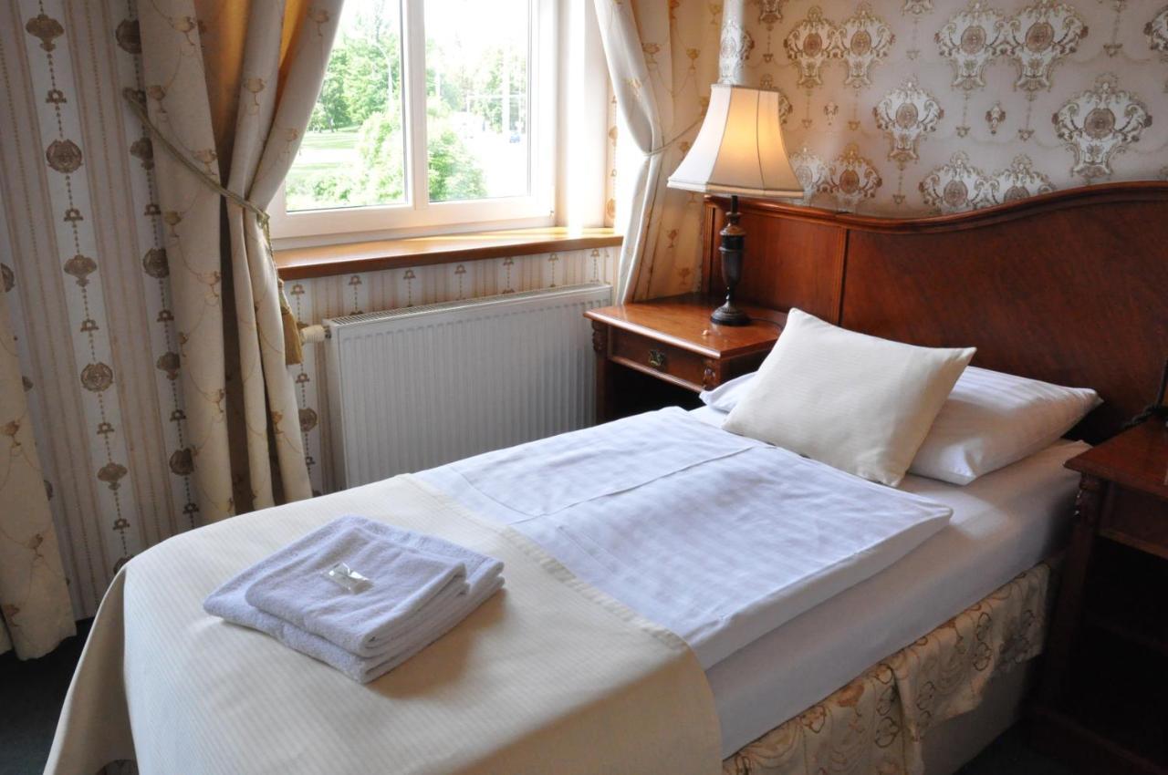Hotel Mertin ホムトフ エクステリア 写真